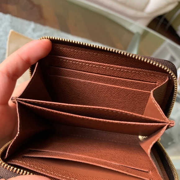 Luis Vuitton Zippy Coin Purse Monogram - Picture 8 of 15